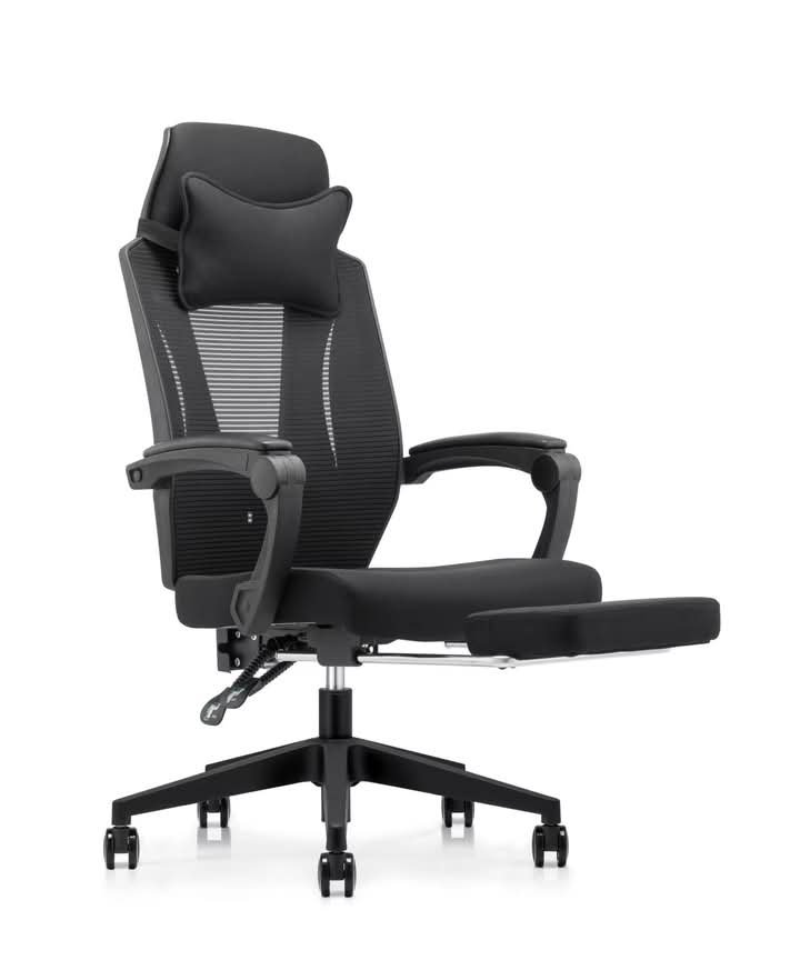 C6 Black Conference Chair - Image 1